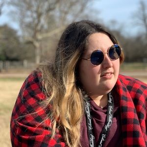 Meet your Posher, Leah